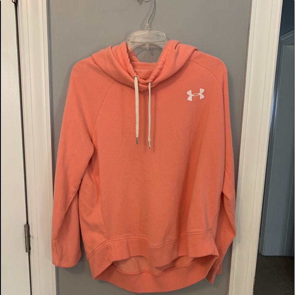 UNDER ARMOUR PULLOVER SIZE LARGE